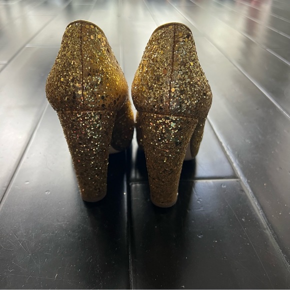 Miu Miu Vintage Fall 2011 Gold Glitter Curve Heeled Pumps - Picture 8 of 12